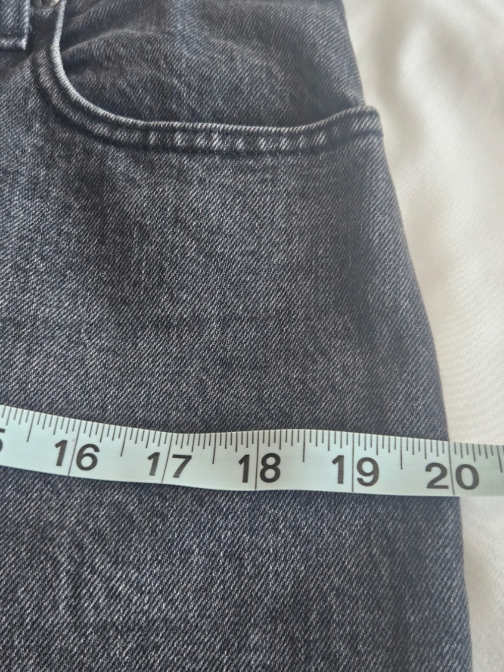 Abercrombie & Fitch Curve Love High Rise 90s Relaxed Jean - Picture 6 of 6